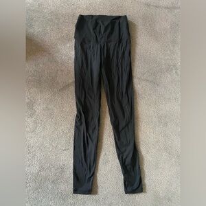 Elegant Black High-Rise Leggings